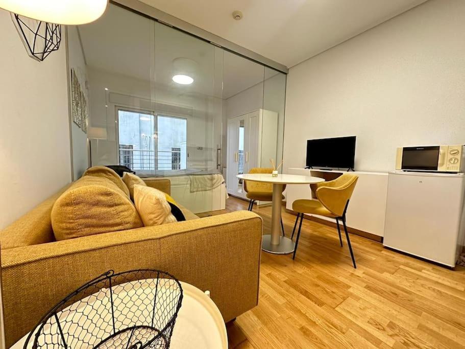 Comodo Apartamento Centro Comarca de Vigo Buitenkant foto