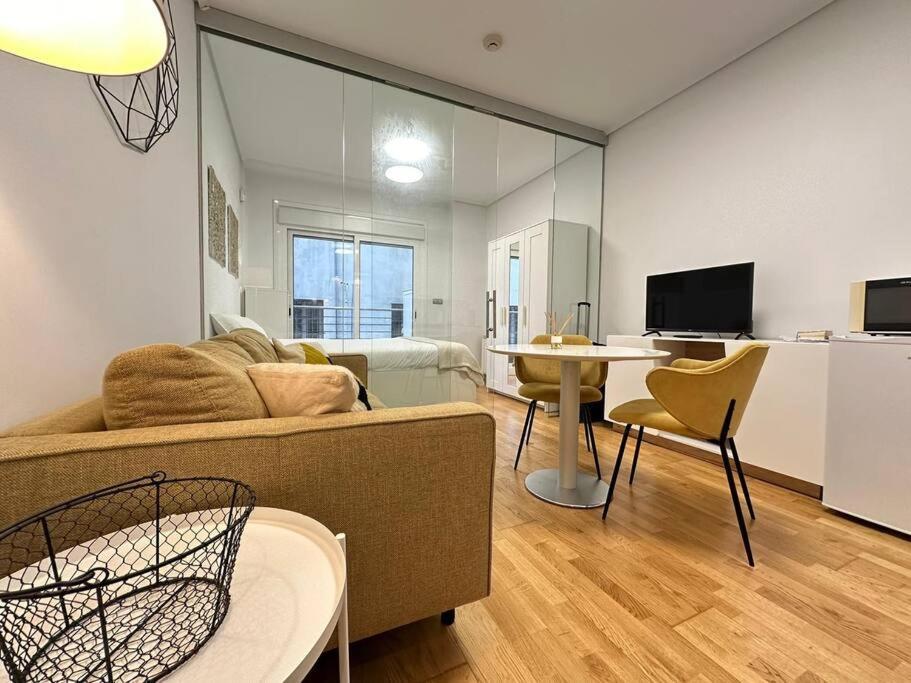 Comodo Apartamento Centro Comarca de Vigo Buitenkant foto